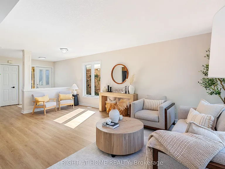 754 Hedgerow Pl — Photo 9