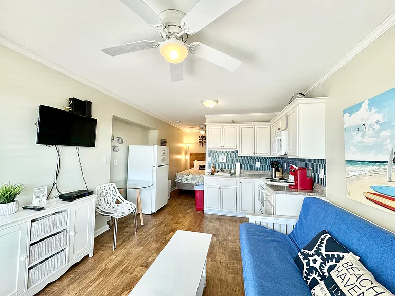 2401 W Fort Macon Rd — Photo 14