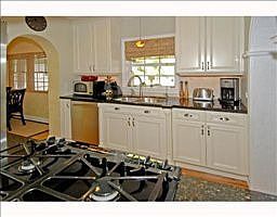 4th image of 1101 SE 11th Ct