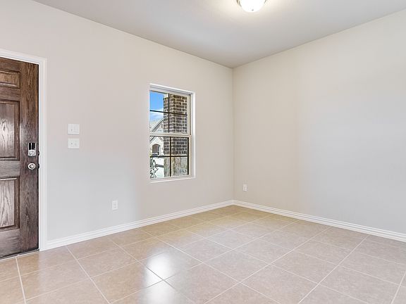 5th image of 3014 Ivywood Pl