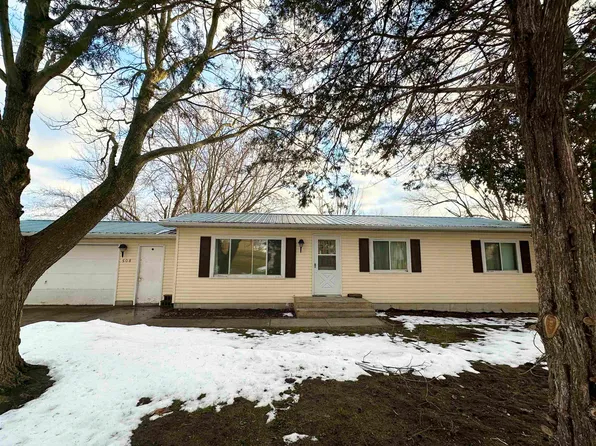 508 W Milwaukee St, Mauston, WI 53948