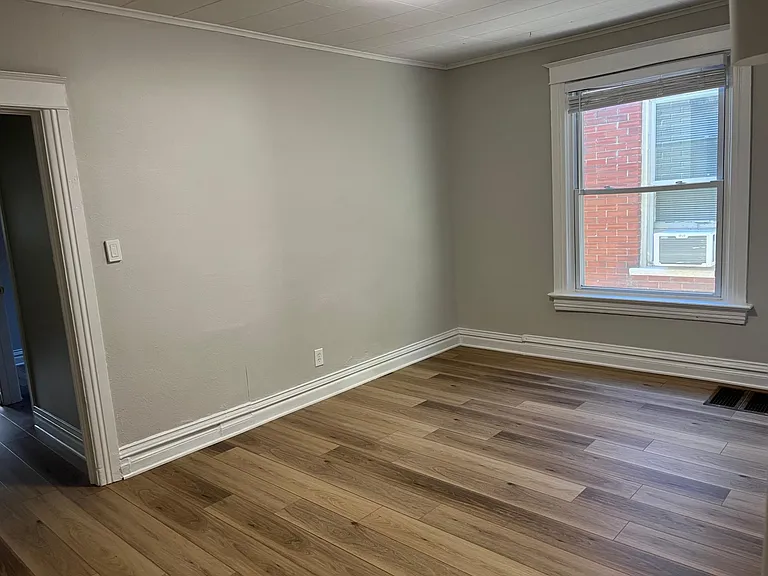 Second living room / dining room / flex space