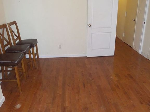 3rd image of 144 Cornelia St #1