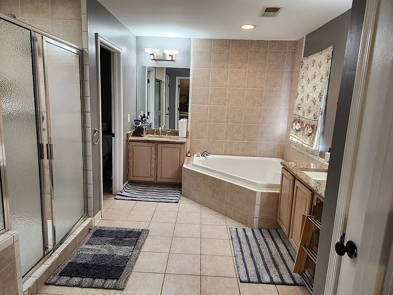 7005 Shagbark Ct — Photo 23