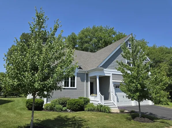 5 Flagstone Dr Unit 47, Medway, MA 02053
