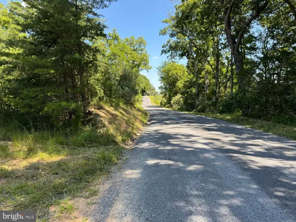 390 Fletcher Rd, Gore, VA 22637