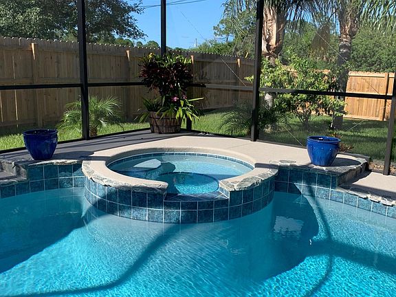 4th image of 2949 Palisades Dr SE