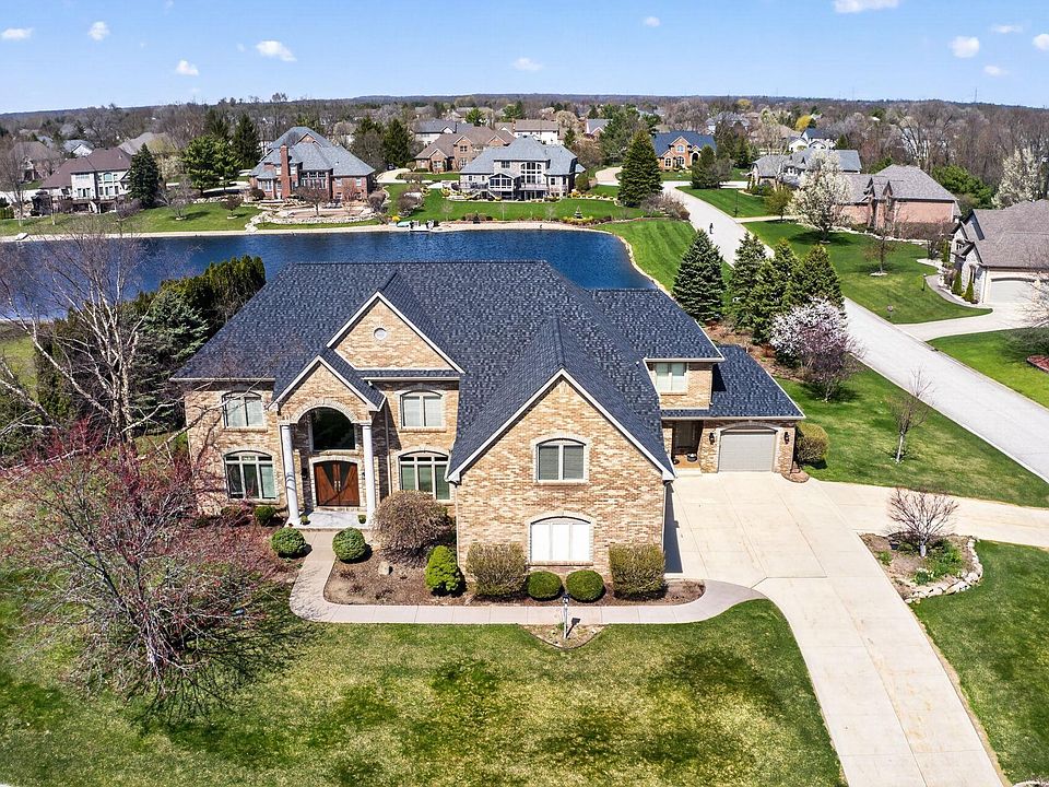 マ＊チ 14259 Meridian Xing, Granger, IN 46530 | MLS #202613155 | Zillow