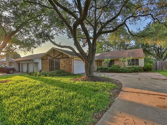 5th image of 22134 Fincastle Dr
