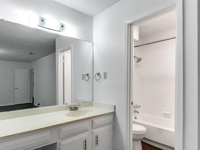 656 Mairo St — Photo 10