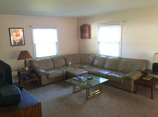 1076 Little Whaleneck Rd, Merrick, NY 11566