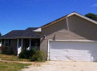 391 Lakeview Dr, Colonial Beach, VA 22443