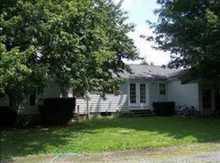 303 Mitchell Ln, Middletown, RI 02842