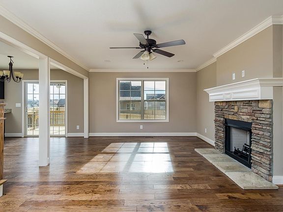 3rd image of 3444 Bradfield Dr