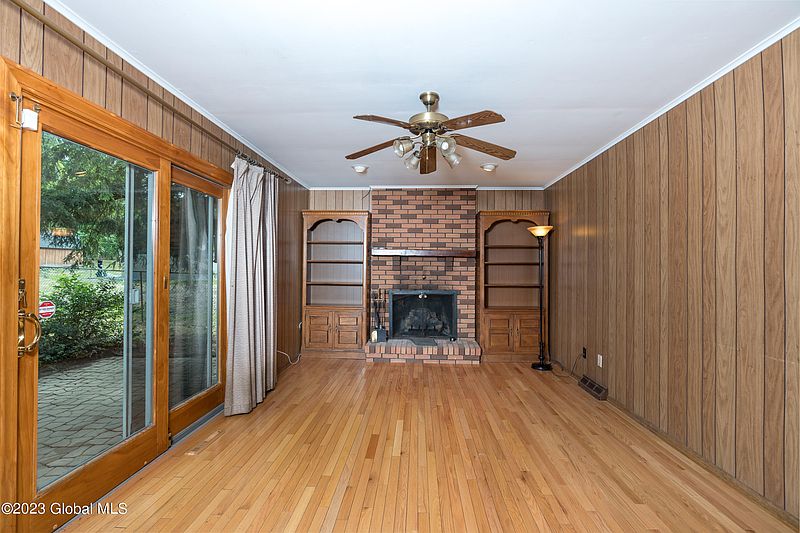 3rd image of 6 Pheasant Ridge Drive