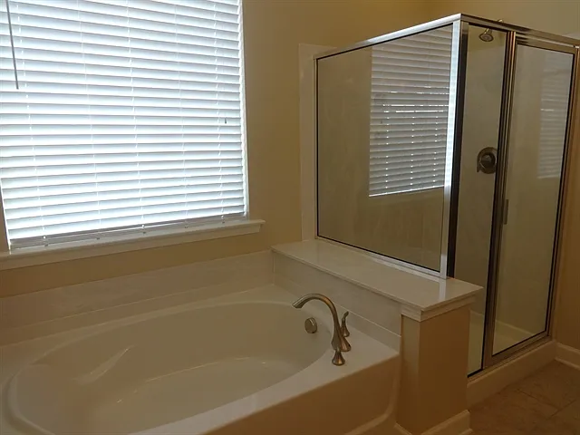 308 Nuttall Dr — Photo 6