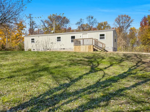 234 Railroad St, Cedar Hill, TN 37032