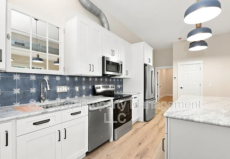 5565 Pennell Rd #2 — Photo 6