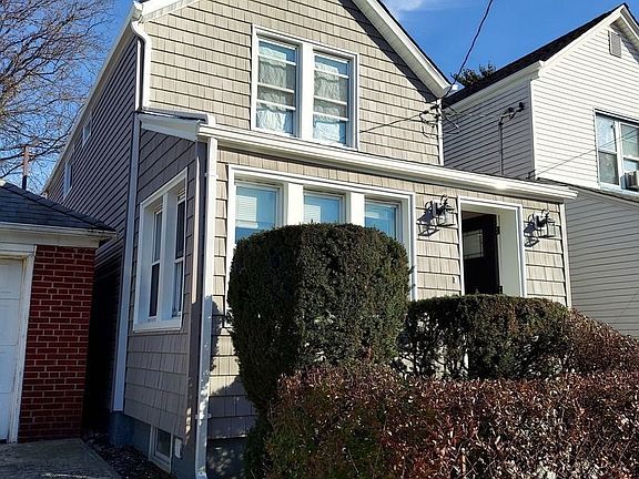 2nd image of 107-11 91st St #1