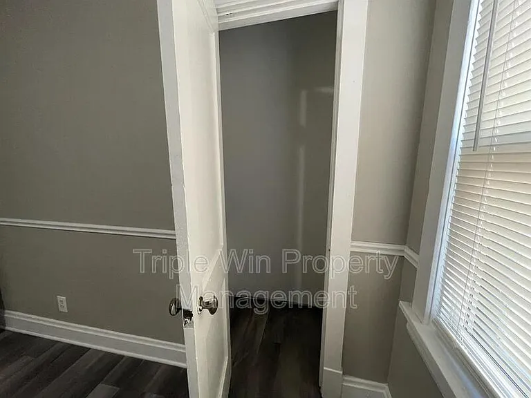 9425 Burdella Ave — Photo 11