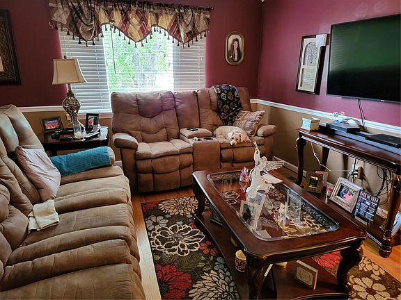 4th image of 1315 Bluefield Dr