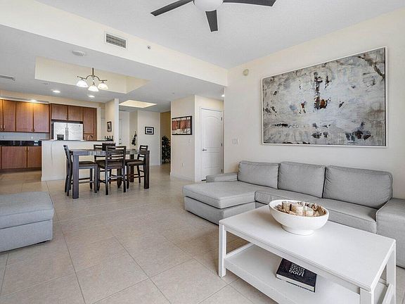 4th image of 801 S Olive Avenue Avenue #609