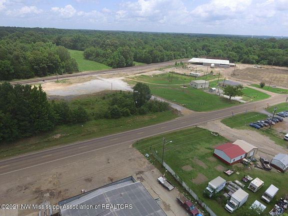 3rd image of 8600 Highway 178