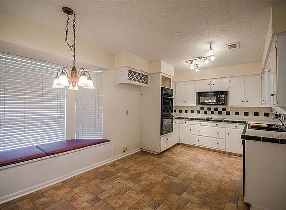 4th image of 7816 Noneman Dr