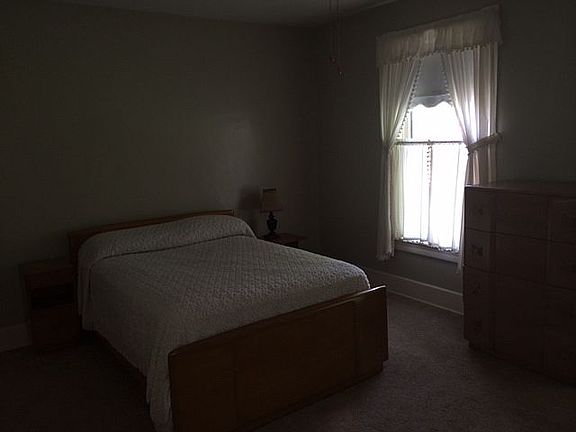 3rd image of 518 Church St