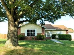 6912 N Breedlove Ln, Harrison, AR 72601
