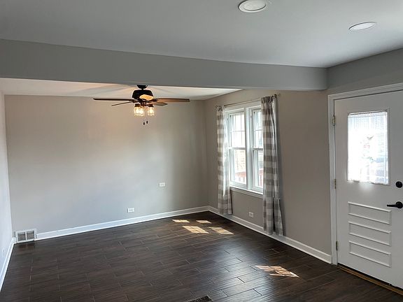 3rd image of 5711 S Menard Ave