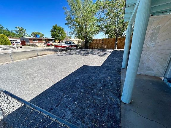 4th image of 3015 Morningside Dr NE