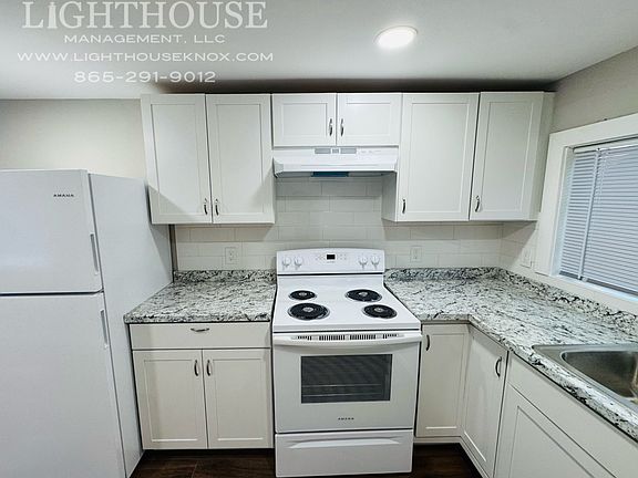 3rd image of 4924 Tenwood Dr