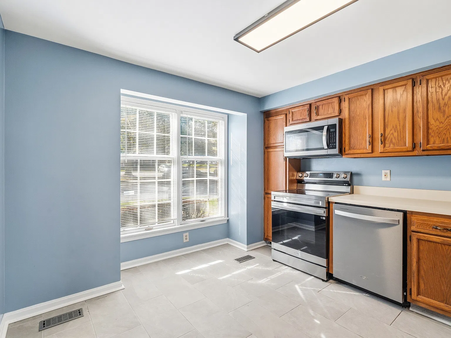 7991 Windsail Court - 1 — Photo 3