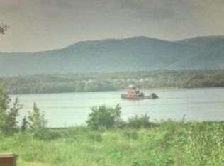 15 Anchor Dr, Newburgh, NY 12550