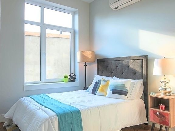 5th image of 1038 Greene Ave #103