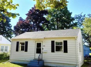 2152 Johnson St, La Crosse, WI 54601