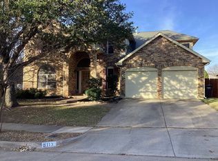8113 Union Lake Dr, Fort Worth, TX 76137