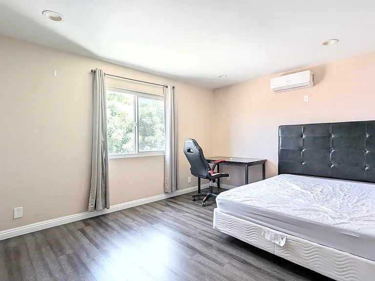 1299 W 37th Dr #3 — Photo 3