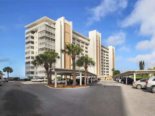 633 Alhambra Rd APT 605, Venice, FL 34285