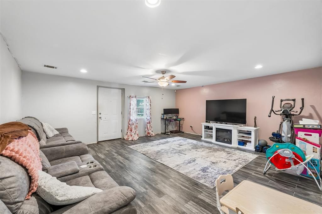 5413 NW 45th St, Warr Acres, OK - View 5