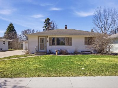 2105 6th St S, Moorhead, MN, 56560