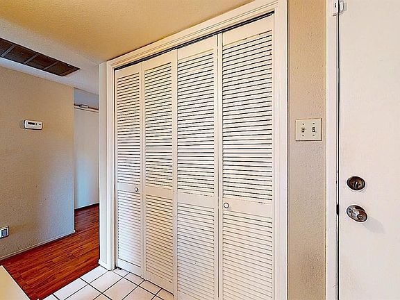 5th image of 3520 W Benjamin Holt Dr