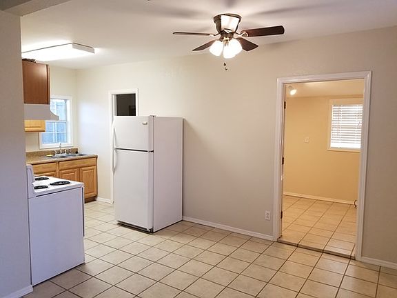 3rd image of 1407B Holloway Ave