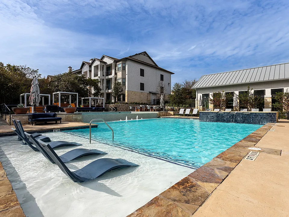 Estates at Bee Cave