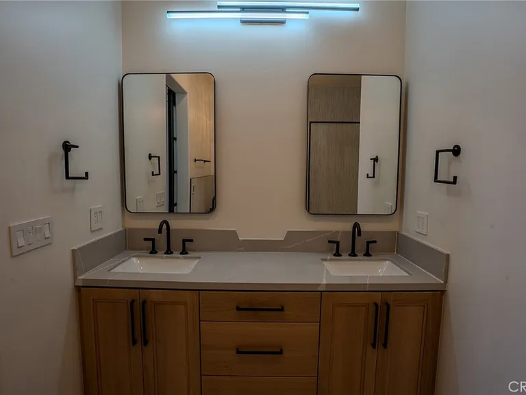 6237 Surfcove Cir — Photo 14