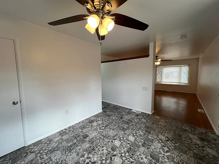 1065 Paddock Dr — Photo 20