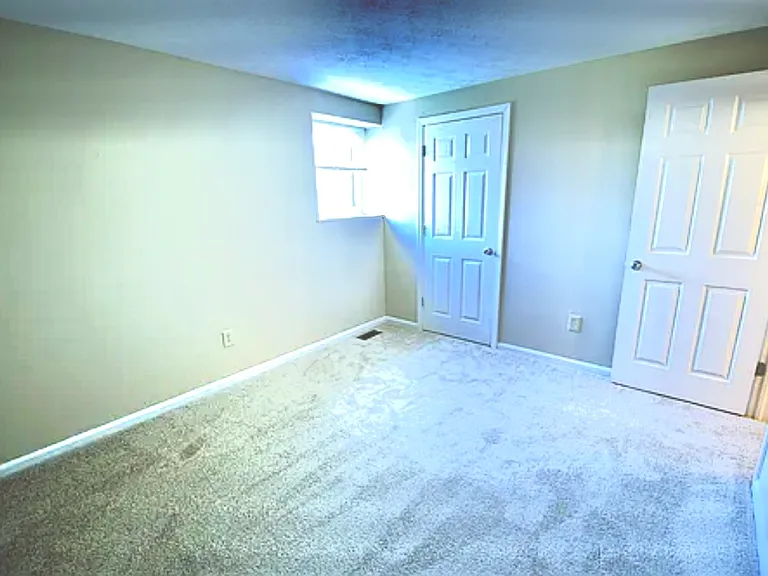 20 King Arthur Ct — Photo 13