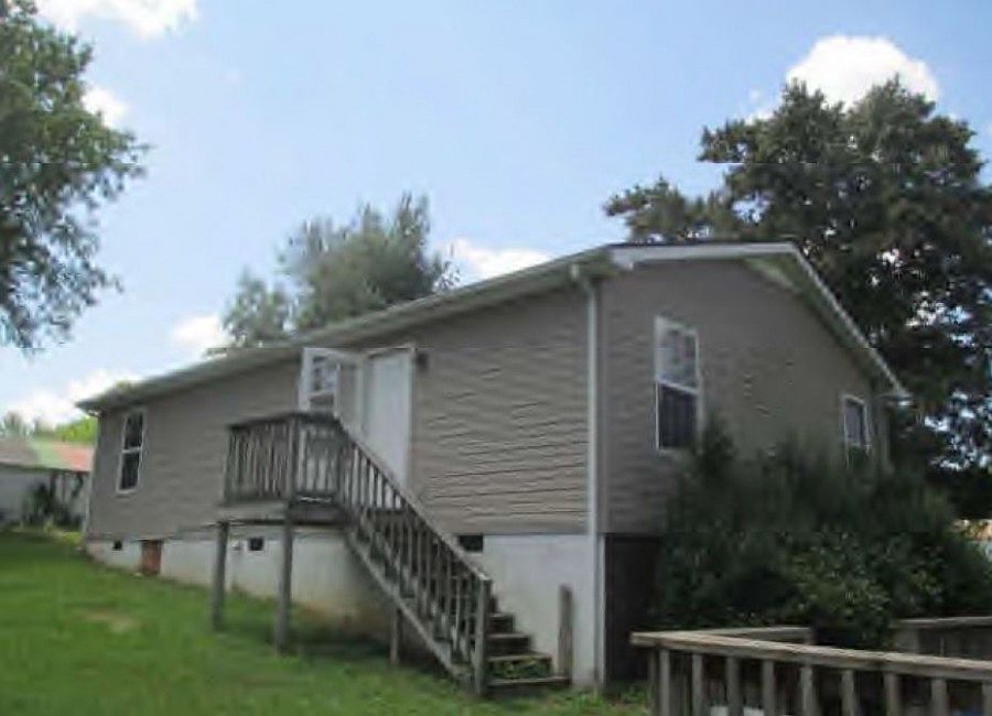 2nd image of 236 Twin Oaks Rd