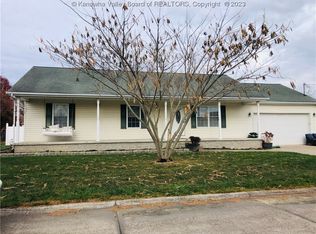 71 Citation Dr, Evans, WV 25241